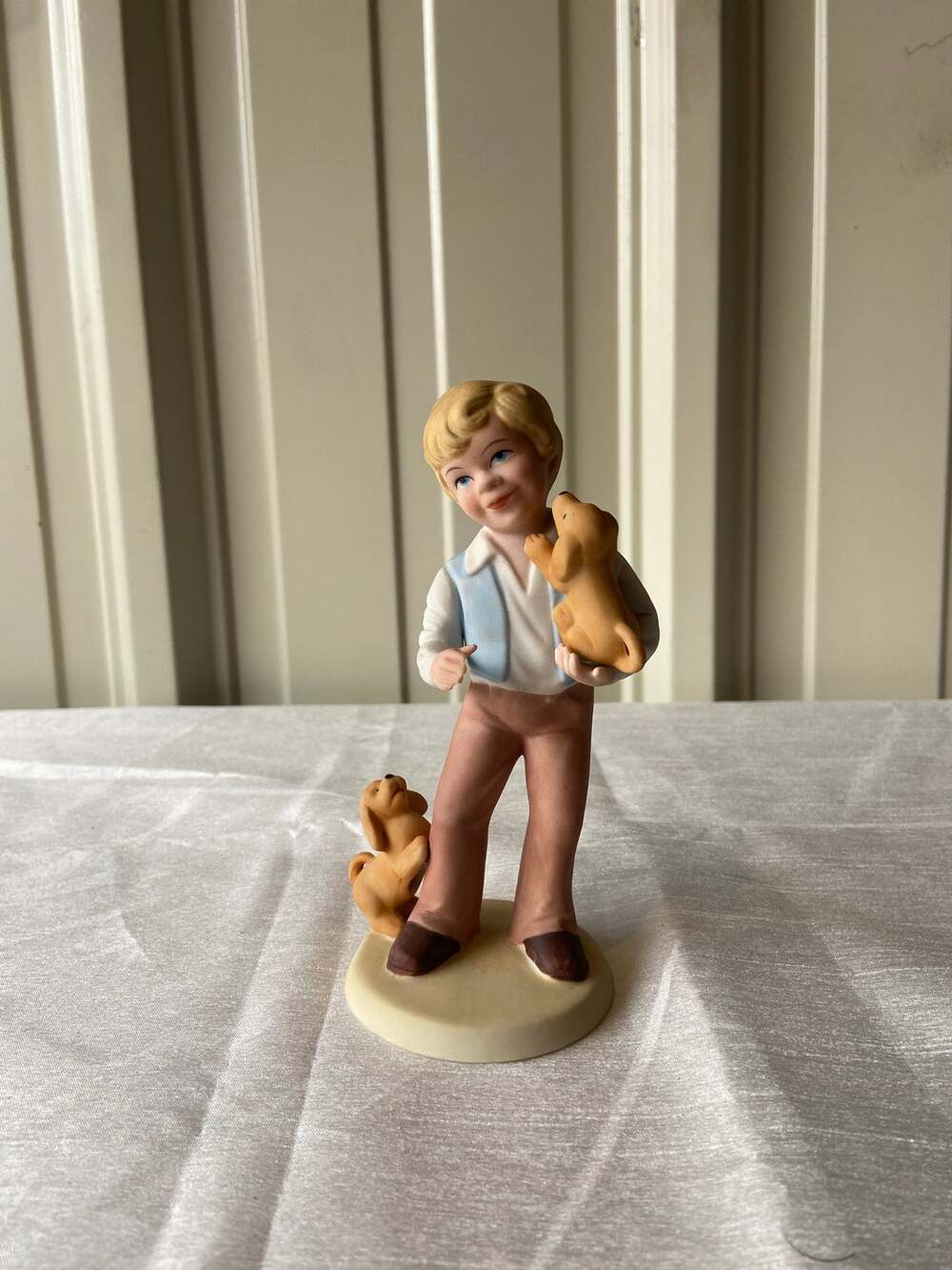 Avon Best friend Figurine